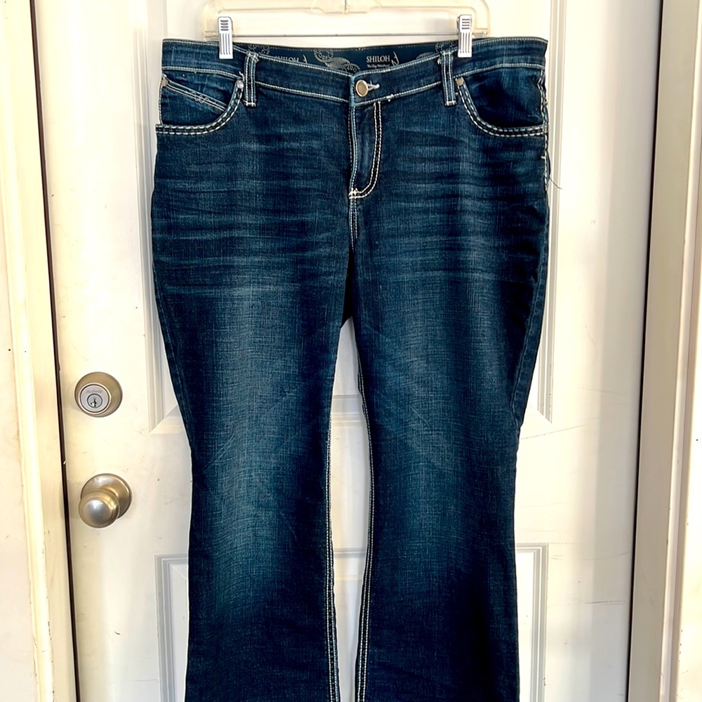 Wrangler Shiloh jeans 15/16x32 very gently worn great condition